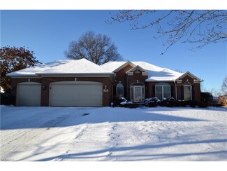 1708 Rockbridge Ct SE, Canton, OH 44709
