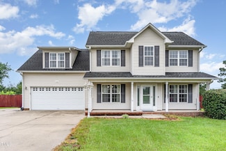 16 Lansing Ct E, Sanford, NC 27332