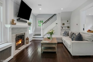 104 Pollard Rd, Mountain Lakes, NJ 07046
