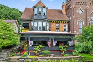 108 N 2nd St, West Newton, PA 15089
