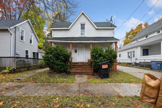 1011&1013 NW Quarry Ave, Grand Rapids, MI 49504