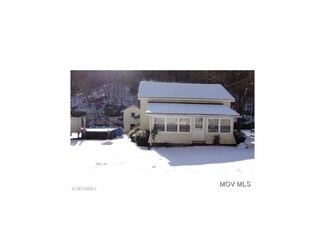 168 Rr 2, Elizabeth, WV 26150