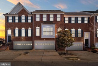 16512 Steerage Cir, Woodbridge, VA 22191