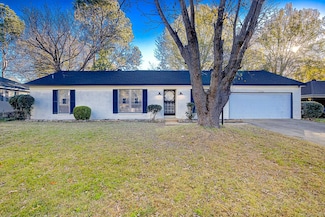 3326 E Foxburrow Cir, Memphis, TN 38115