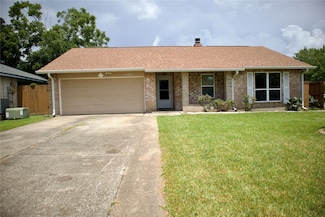 8523 Elmhaven Rd, La Porte, TX 77571