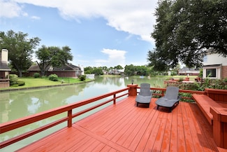 1251 Misty Lake Ct, Sugar Land, TX 77498