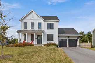287 Caspian Ln, Shelburne, VT 05482