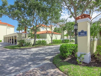 5045 Harmony Cir Unit 104, Vero Beach, FL 32967