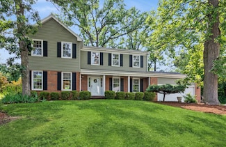 200 Timbercrest Dr, Schaumburg, IL 60193