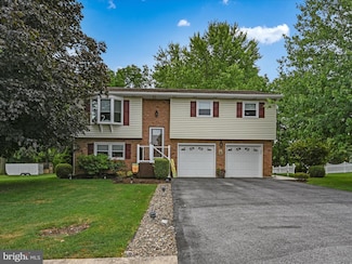 220 E Carpenter Ave, Myerstown, PA 17067