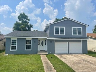 3860 Birchfield Dr, Harvey, LA 70058