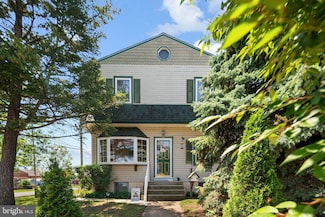 942 Paul St, Gloucester City, NJ 08030