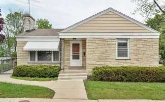 310 North Ave, Highwood, IL 60040