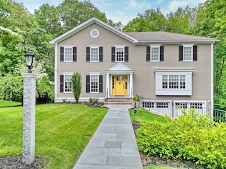 24 Cory Ln, Reading, MA 01867