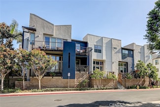 5410 W 149th Place Unit 12, Hawthorne, CA 90250