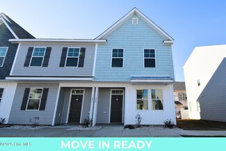 323 Starfish Ln, North Topsail Beach, NC 28460