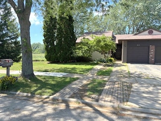 614 Lyon Ct, Buffalo Grove, IL 60089