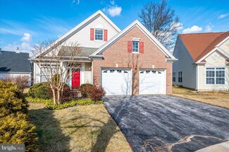 11 Pinflower La, West Windsor, NJ 08550