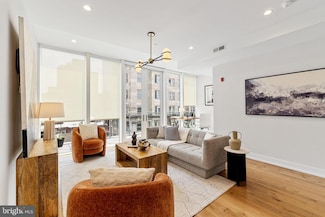 262 S 16th St Unit 7, Philadelphia, PA 19102