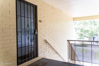 2555 W Rose Ln Unit A-208, Phoenix, AZ 85017