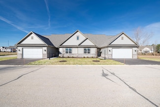 1833 Cedar Ridge Dr, Slinger, WI 53086