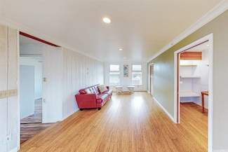 201 N Circle Mauka St, Wahiawa, HI 96786