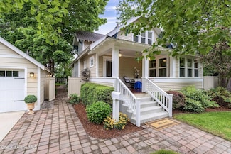 306 S Huron Ave, Sandpoint, ID 83864