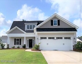110 Periwinkle St, Burgaw, NC 28425