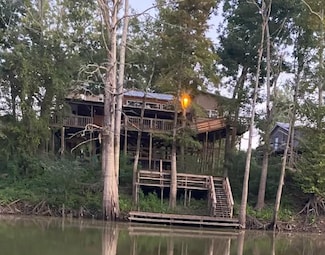 6207 Lake Mary Rd, Woodville, MS 39669