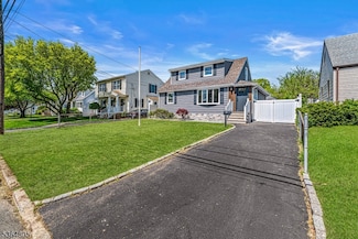 29 Coldevin Rd, Clark, NJ 07066