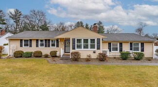 3 Shadow Ln, Westfield, MA 01085