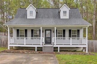 112 Birch Tree Ln, Thomasville, NC 27360