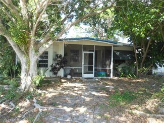 55 3rd St, Bonita Springs, FL 34134