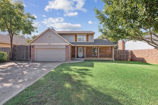 5000 Thorncliffe Dr, Arlington, TX 76016