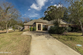 137 Harvey Cir, Canton, MS 39046
