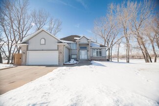 10 Sonja Dr, Doniphan, NE 68832
