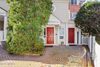 51 Forest Ave Unit 21, Old Greenwich, CT 06870
