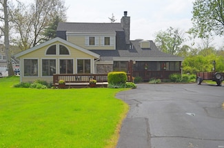 6010 E Island Ave, Syracuse, IN 46567