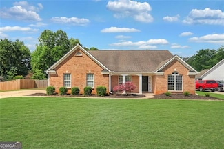 6132 Saddlehorse Dr, Flowery Branch, GA 30542