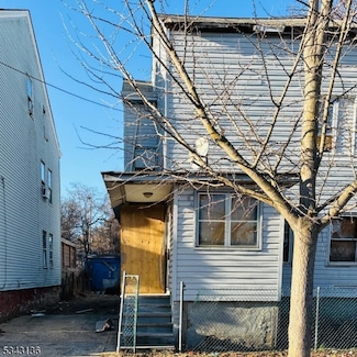 26-28 Bergen St, Paterson, NJ 07522