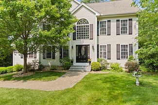 6 Evergreen Ln, Amherst, NH 03031