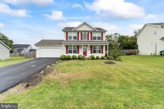 100 Close Dr, Martinsburg, WV 25404