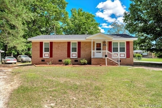 101 Apollo Cir, Roanoke Rapids, NC 27870