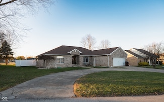 62 Bittersweet Ct, Seymour, IN 47274