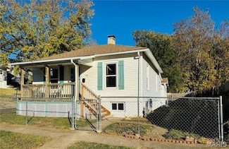 106 S Levering Ave, Hannibal, MO 63401