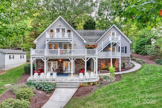 192 Greenbay Rd, Mooresville, NC 28117