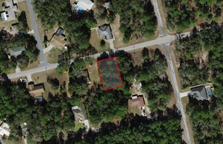 1390 W Evergreen Dr, Citrus Springs, FL 34434