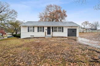 5101 NE 39th St, Kansas City, MO 64117