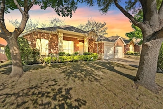1319 Lakeridge Ln, Irving, TX 75063