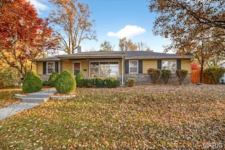 1020 Hawthorn Ave, Saint Charles, MO 63301